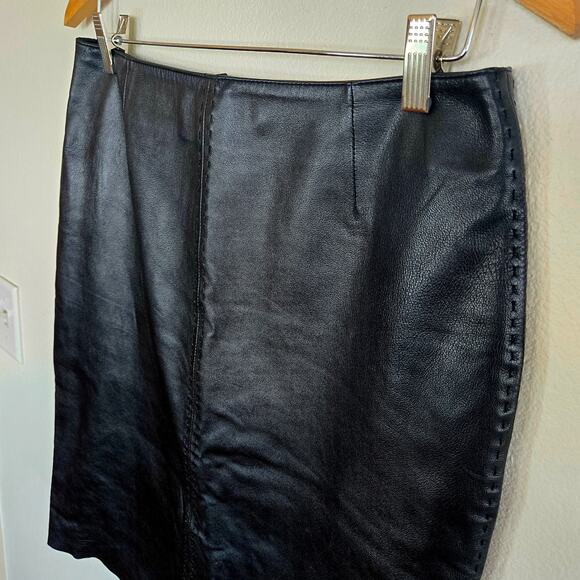 Size 10 – Vintage Black Genuine Leather Midi Skirt - Picture 2 of 5